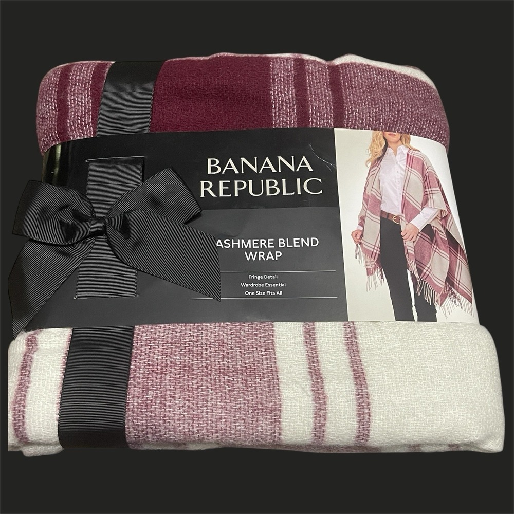 Banana Republic Women's Cashmere Blend Wrap One Size Fits All New With Tags
